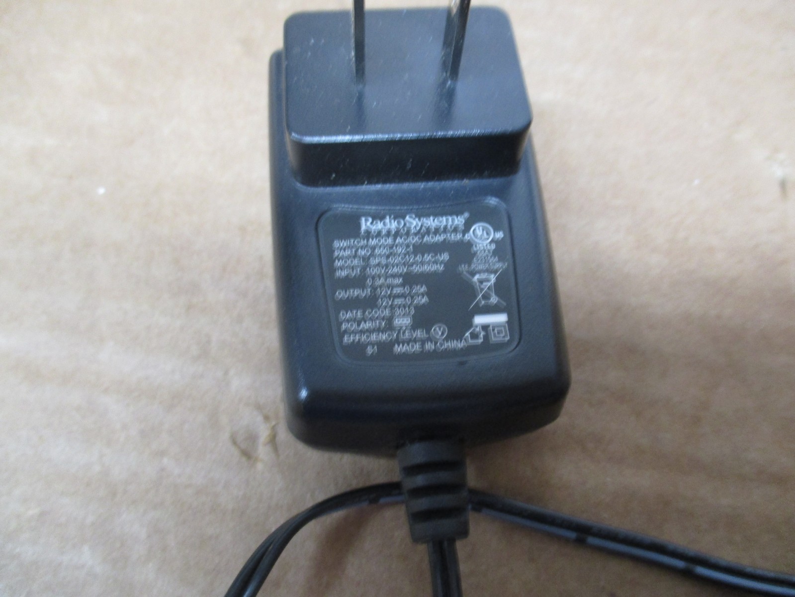PETSAFE WALL CHARGER FOR SPORTDOG  RADIO SYSTEM 650-192-1 USED FAST SHIPPING