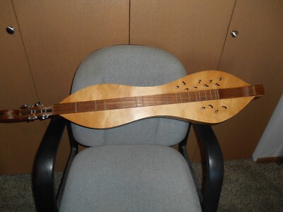 Dulcimer with case