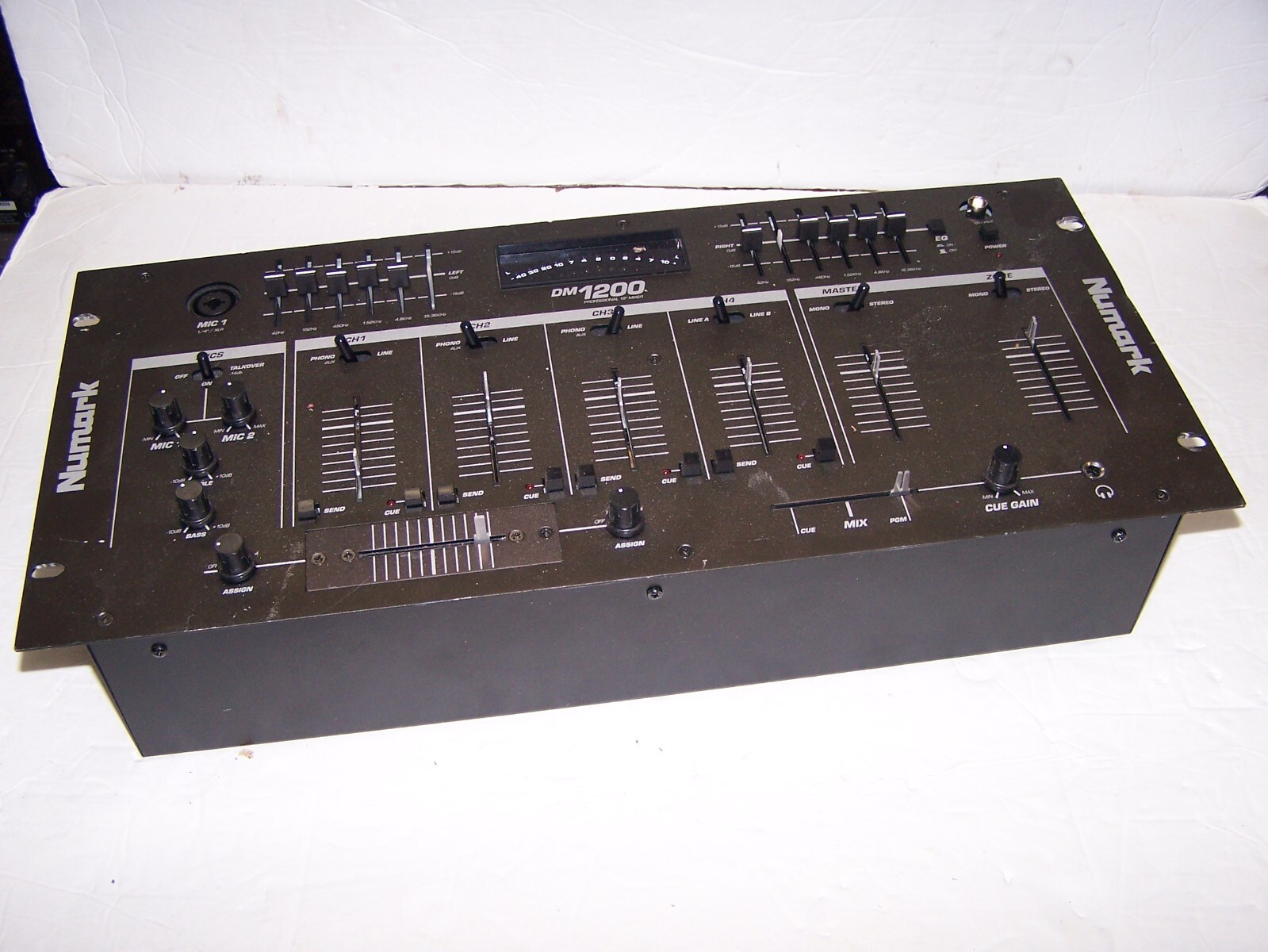 Numark DM1200 4-Channel p Stereo DJ Mixer Not Working Use