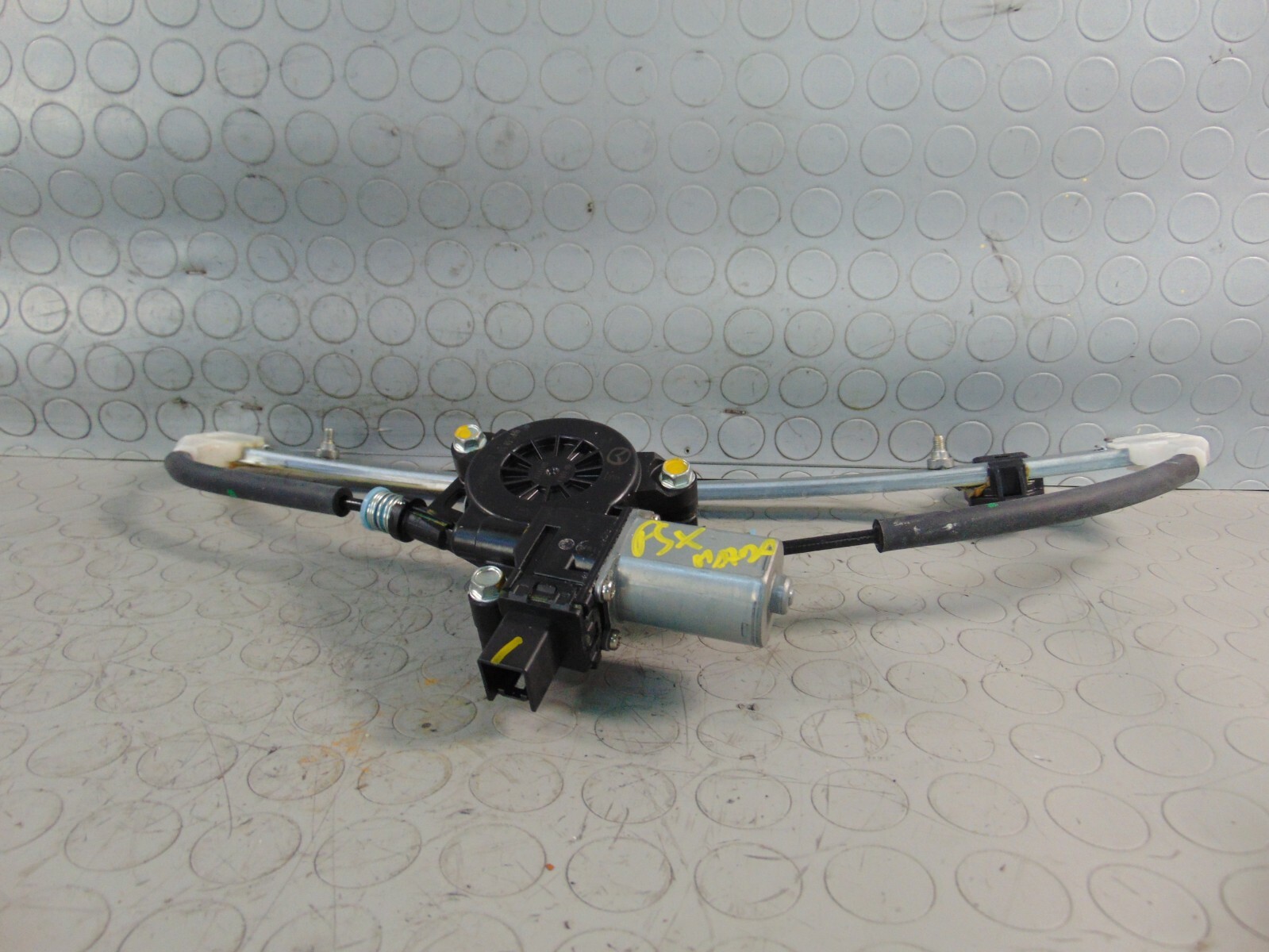 Alzacristallo posteriore sinistro MAZDA 3 2015 BHP15958X CM012800