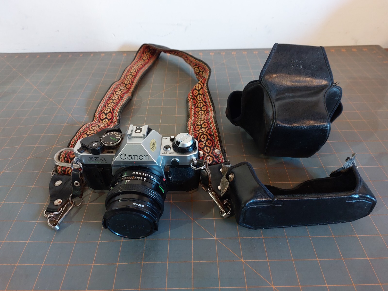 Canon AE-1 PROGRAM CAMERA FD 50MM 1:18 LENS Leather Case | eBay