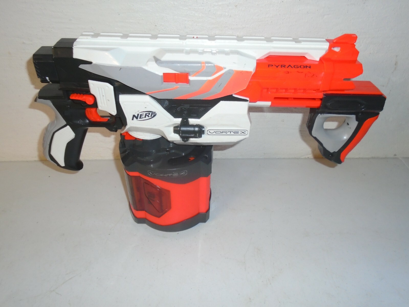 M*M様 ナーフ NERF VORTEX PYRAGON 純正ディスク付き Nerf Vortex Pyragon Blaster Gun Review | Hasbro Toys - YouTube