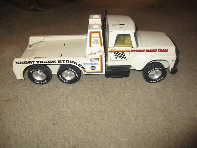 Vintage Nylint Pressed Steel Tow Truck, Race Team, Short