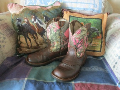 ariat boots pink camo