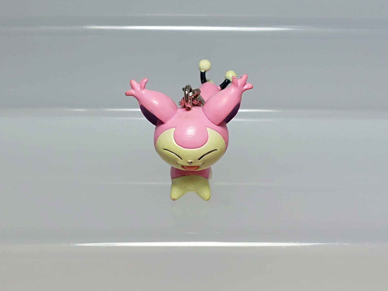 Happy Skitty Pokemon Swing Strap Figure Gashapon Bandai 2004