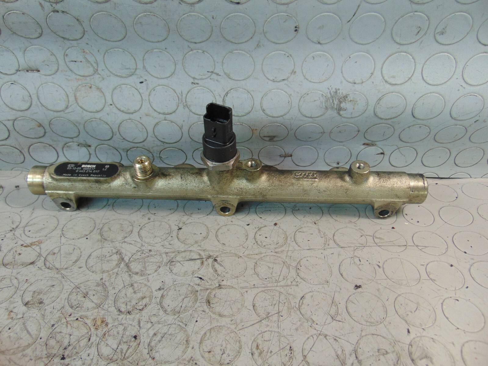 Iniettori e flauto FIAT LANCIA CITROEN 2.2 HDI 0445214017