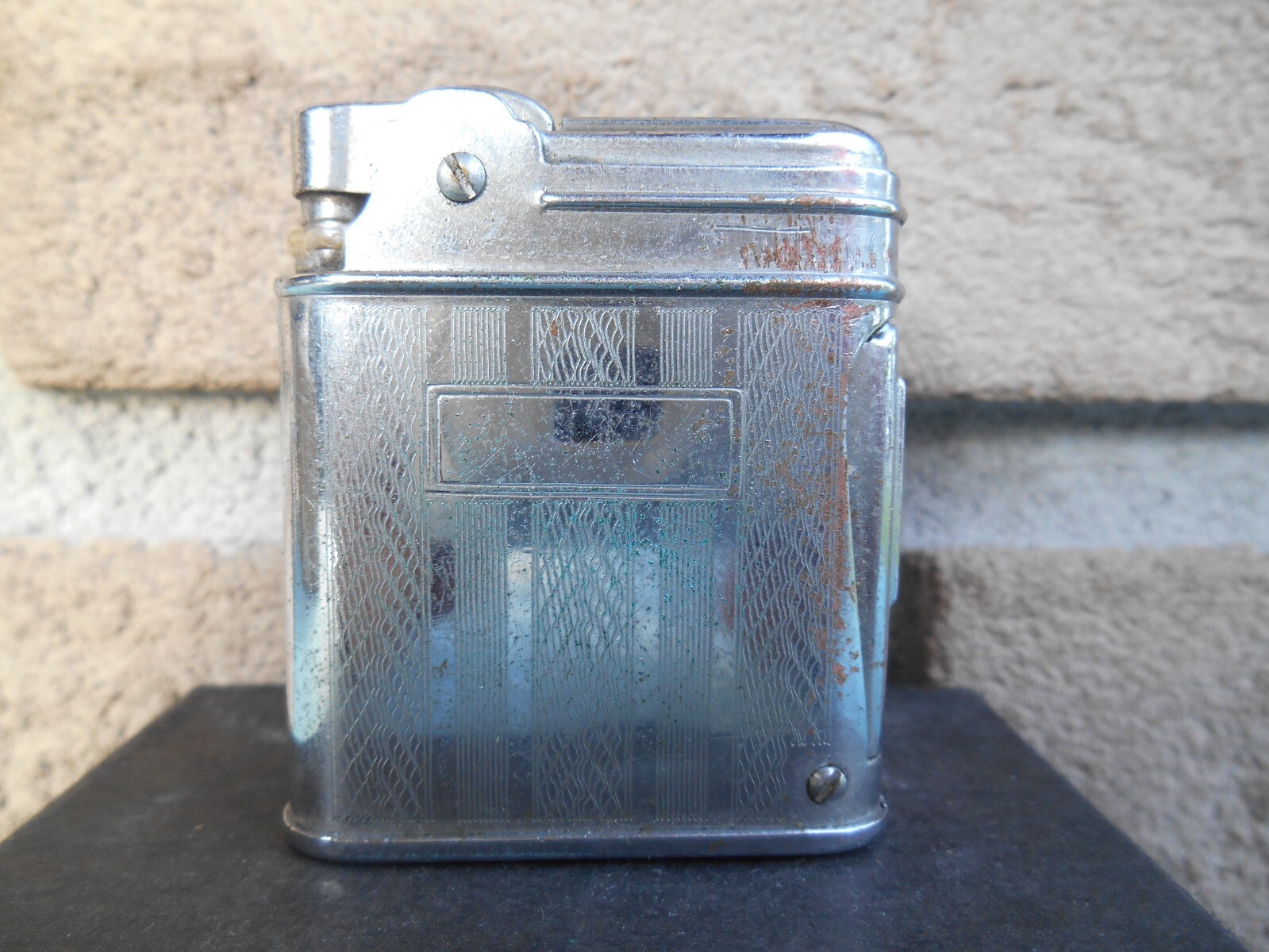 VINTAGE MADE IN JAPAN SIDE PUSH ETCHED CHROME CIGARETTE