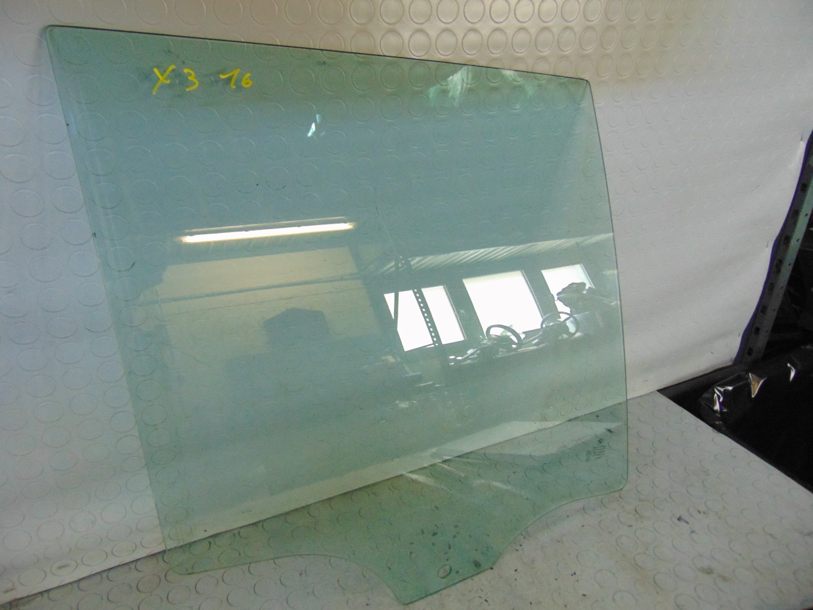 Vetro posteriore destro BMX X3