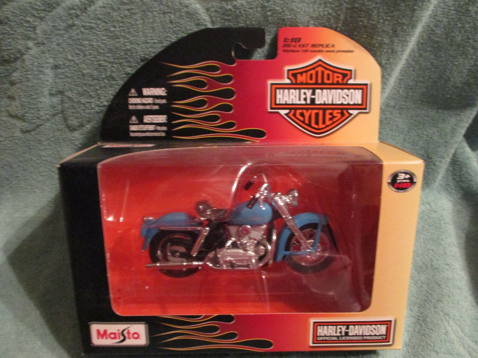 Maisto Harley-Davidson 1:18 Diecast Replica Blue Motorcycle