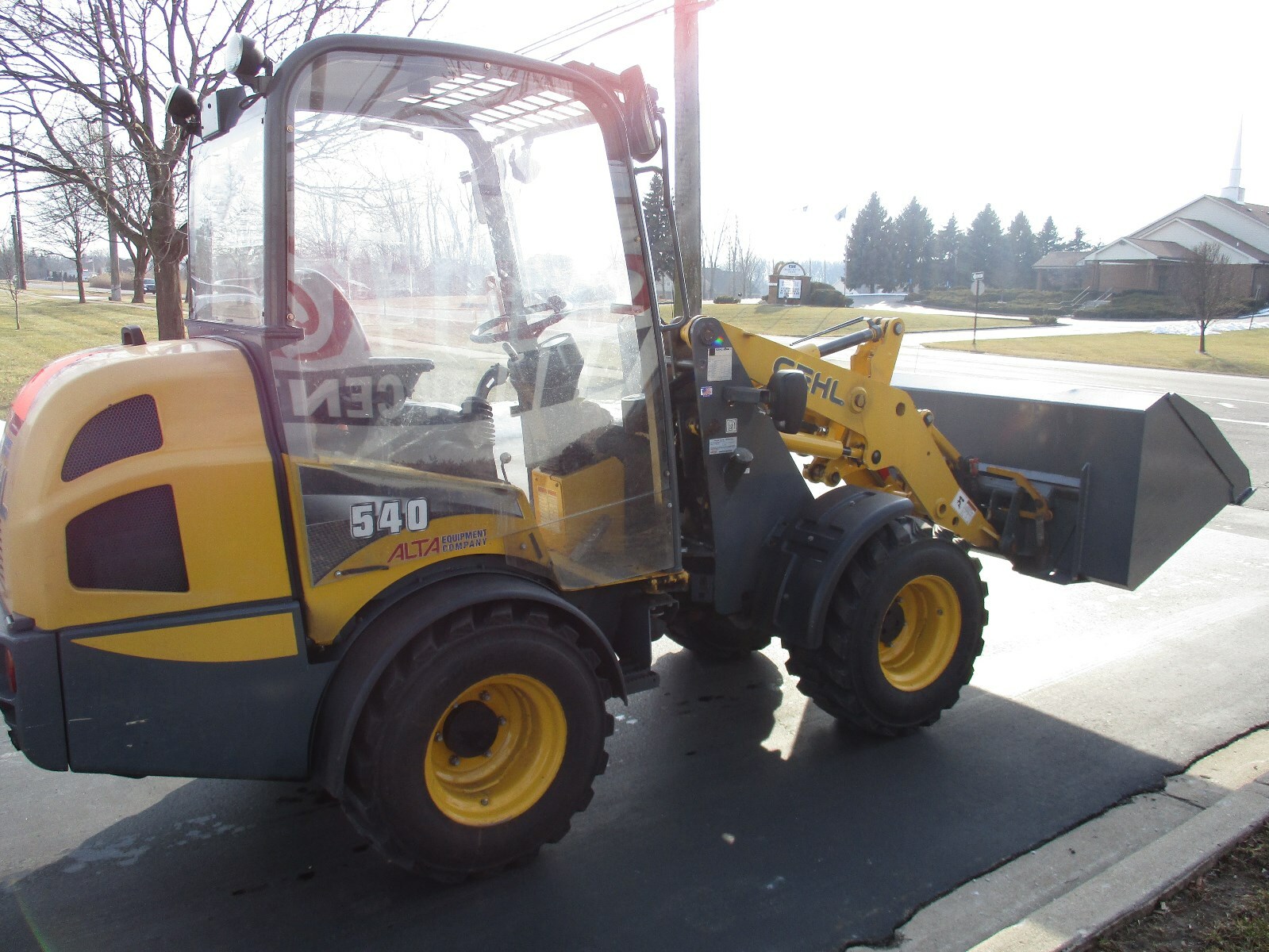 2014 Gehl AL540 Loader with 777 hours, great condition