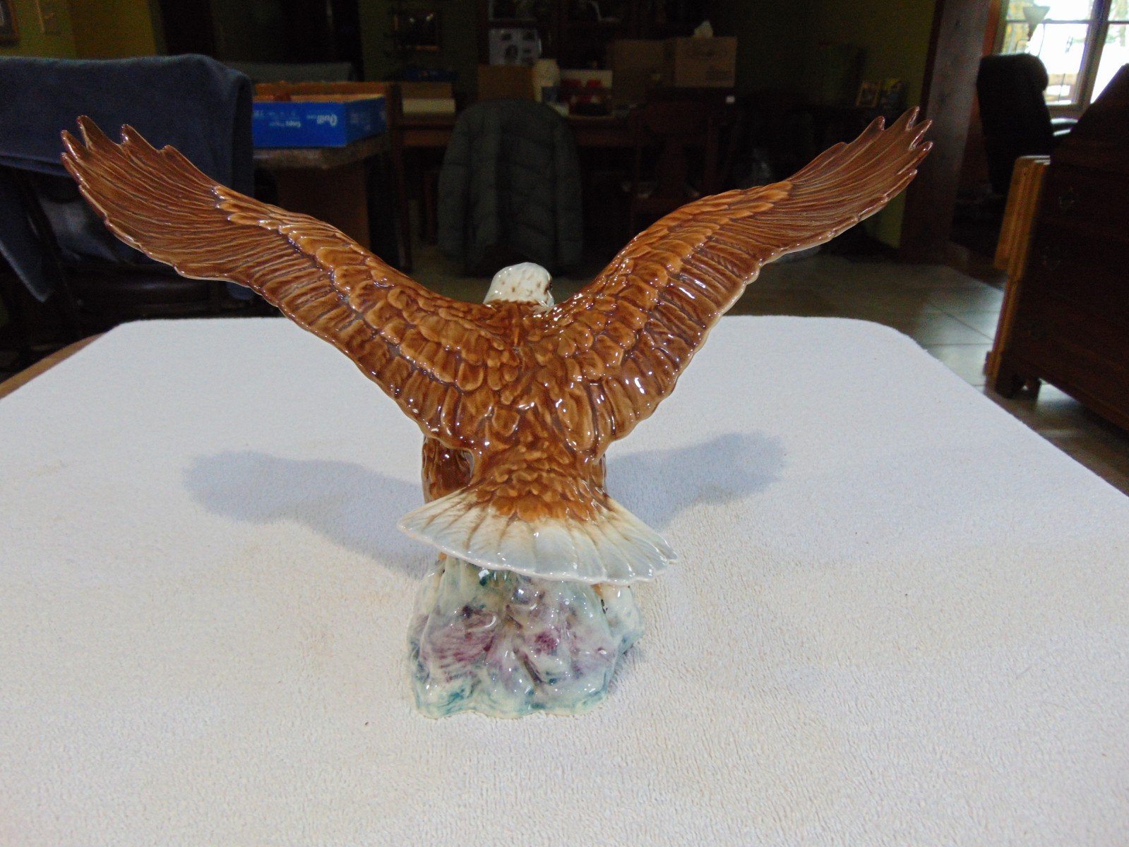 Beautiful Beswick Bald Eagle Figurine #1018
