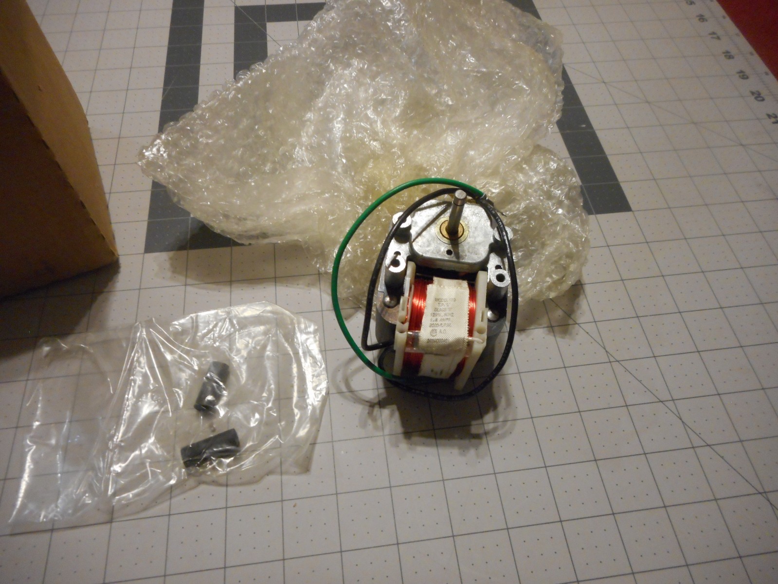 Amana Litton Microwave Blower Motor NEW Vintage Part  M12D81      (C-4)