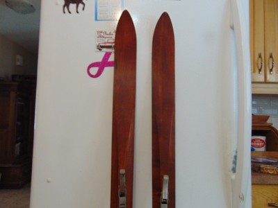 vintage   wooden skis 59   