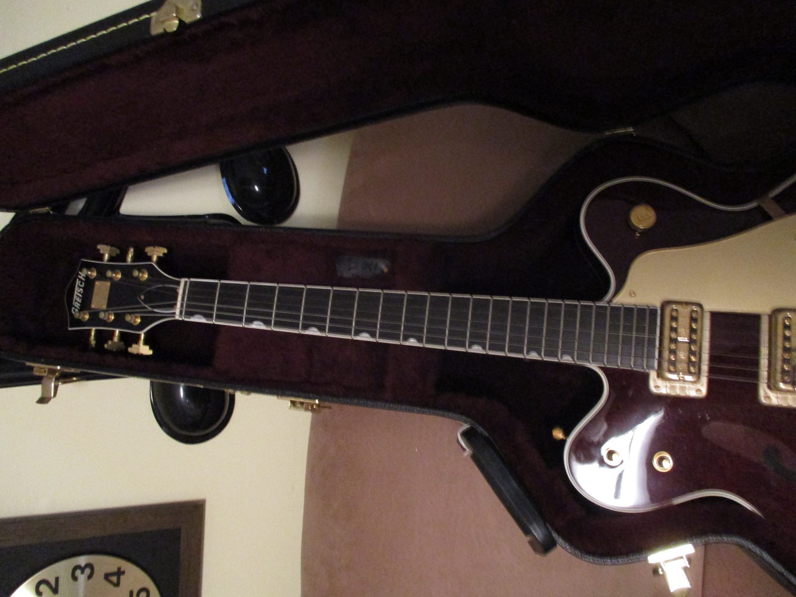 2014 GRETSCH CHET ATKINS GUITAR WITH CASE