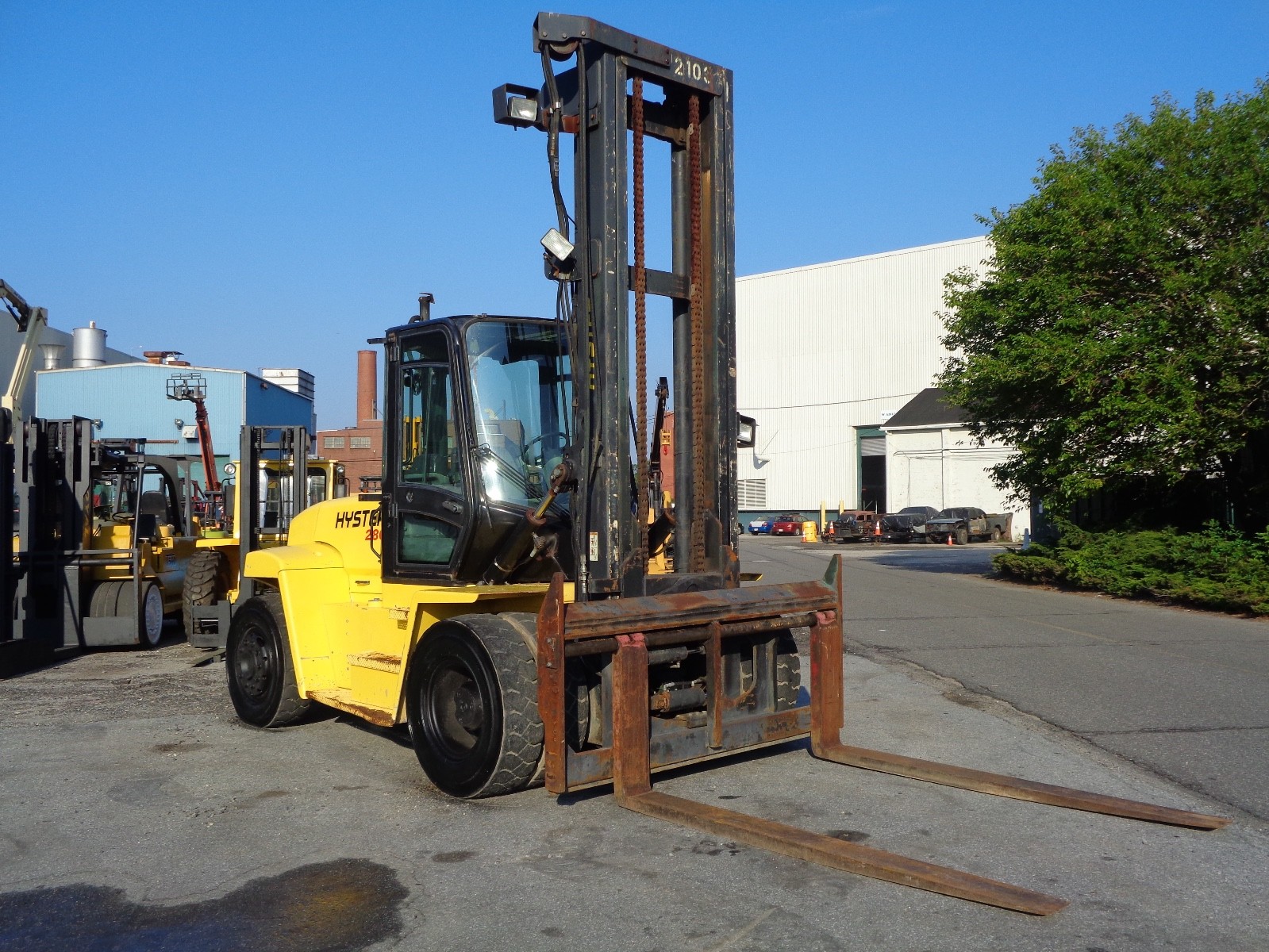 Hyster H280HD 28,000lbs Forklift Boom Truck - Side Shift - Enclosed Cab