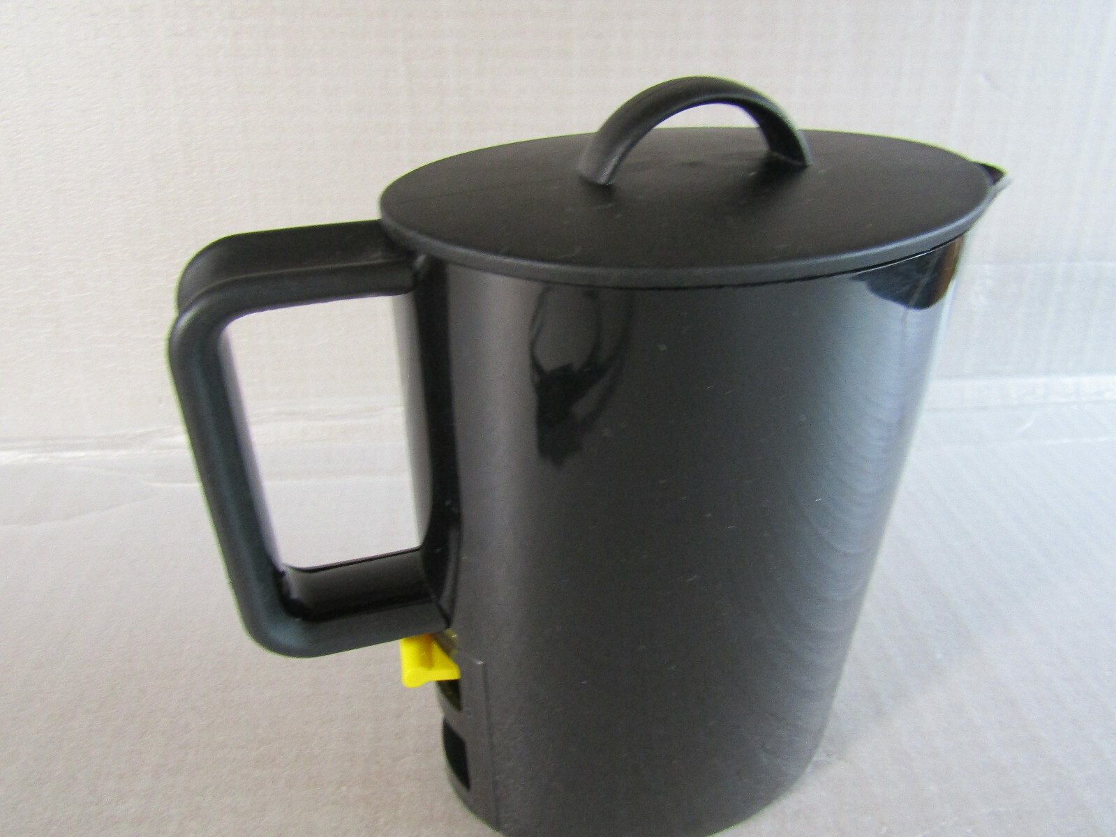 Bodum Hot Water Kettle .8 Liter 5410-01 Removable Power Cord Clean