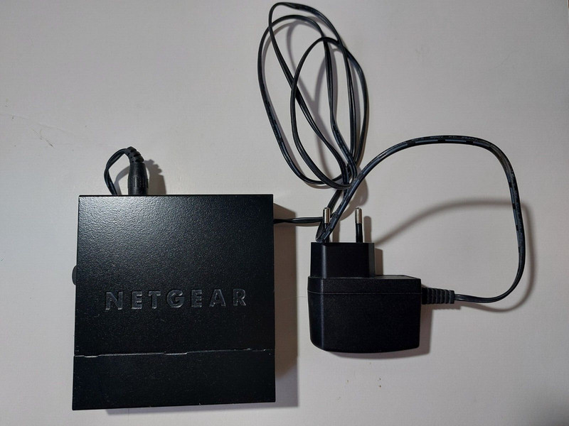 Netgear Gs305v3 - Switch Non Manageable 5 Ports Gigabit Rj45