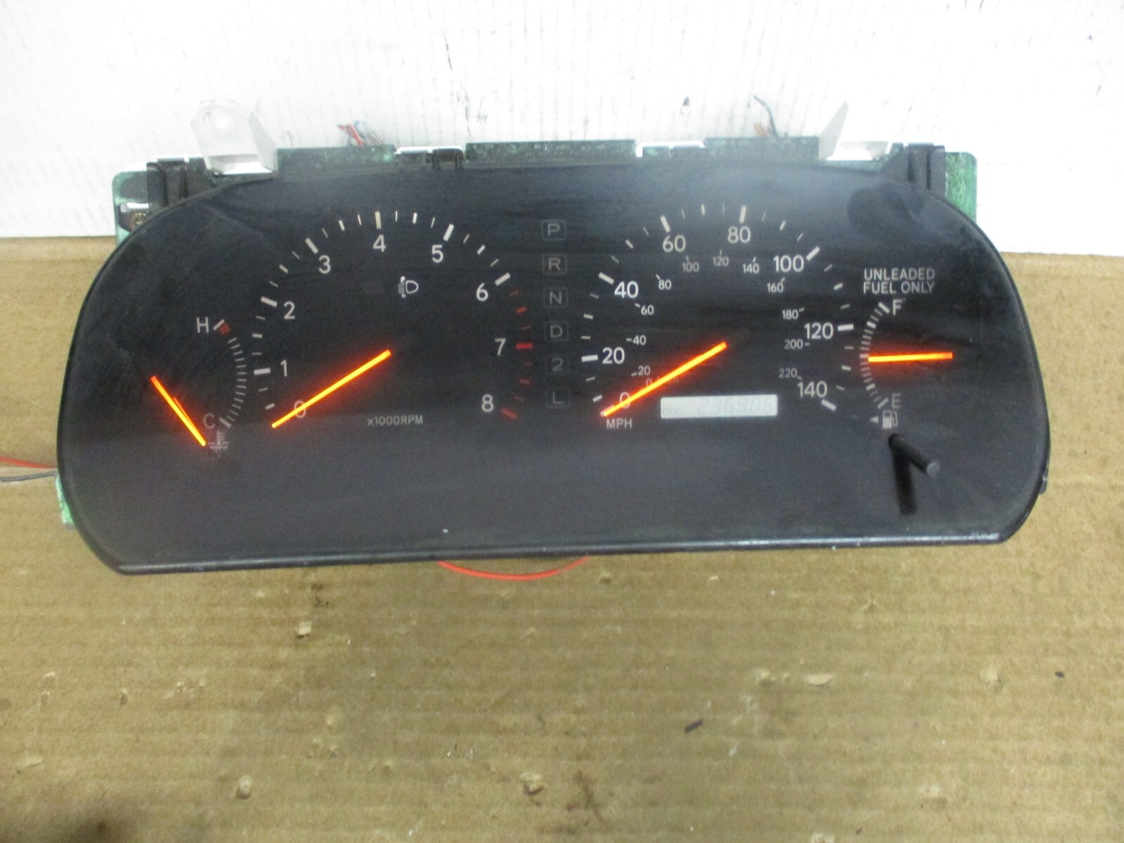 00 01 2000 2001 Lexus ES300 Speedometer Instrument Cluster