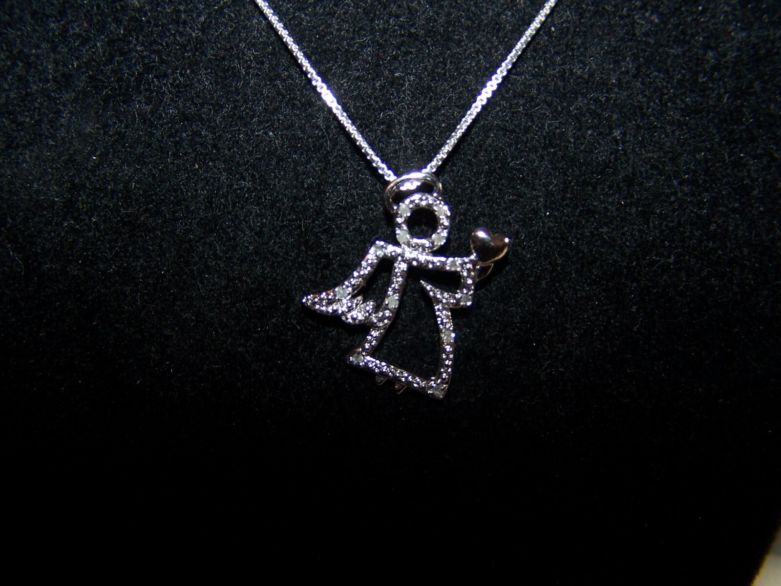NEW KAY/ZALES JEWELERS 12 DIAMOND ANGEL W/HEART STERLING SILVER PENDANT & CHAIN