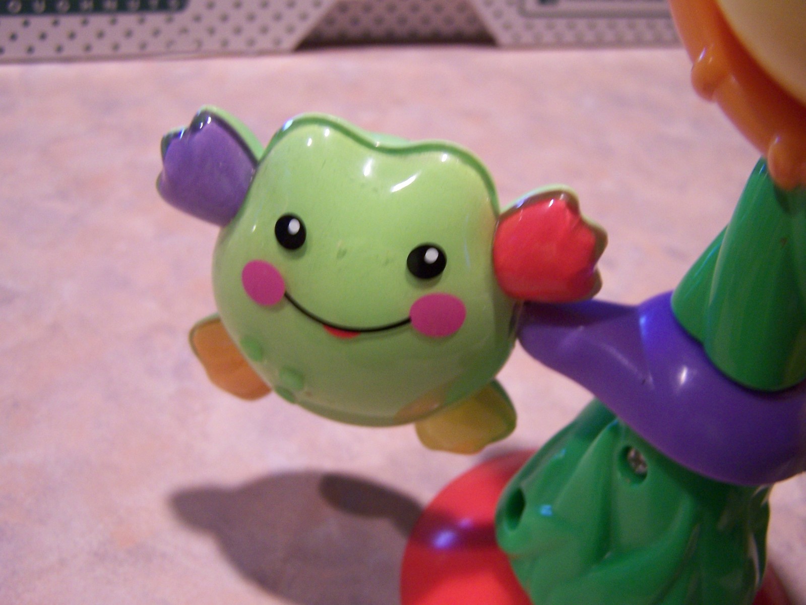 Fisher Price Suction Toy Snail/Frog/ Chick MATTEL