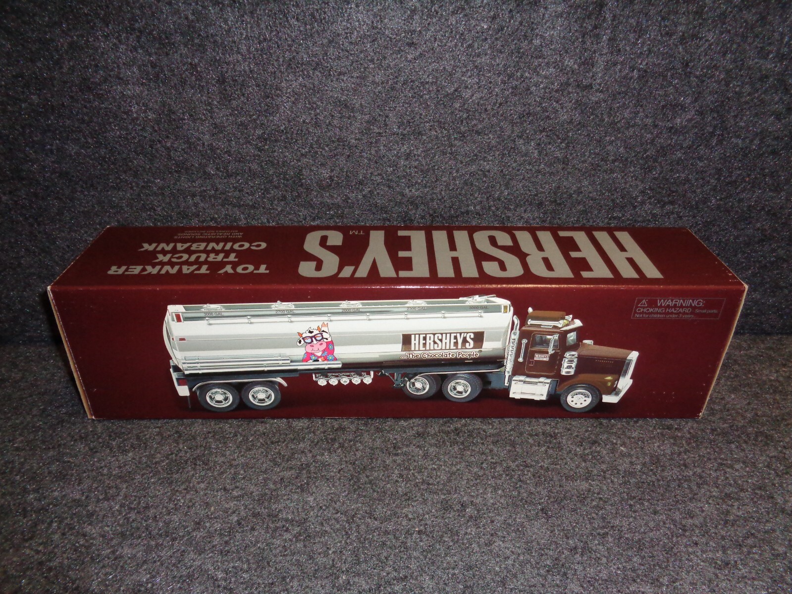 Taylor Made Trucks TMT HERSHEY'S CHOCOLATE SYRUP Tractor Trailer