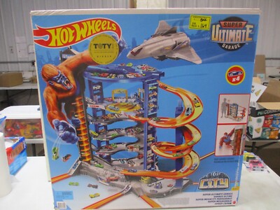 Hot wheels city super ultimate garage sale