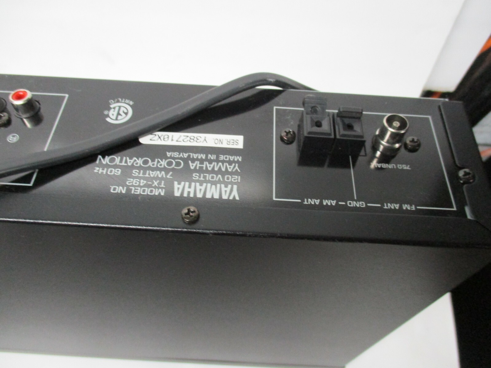 YAMAHA TX-492 Natural Sound AM/FM Stereo Tuner