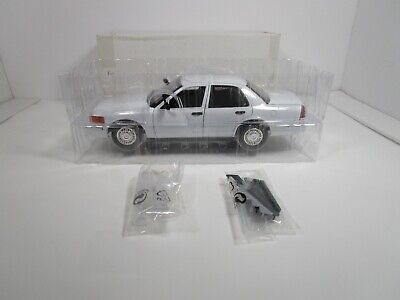 MOTORMAX 1/18 UNMARKED 2001 FORD CROWN VIC POLICE CAR NEW *READ* 1ST RELEASE