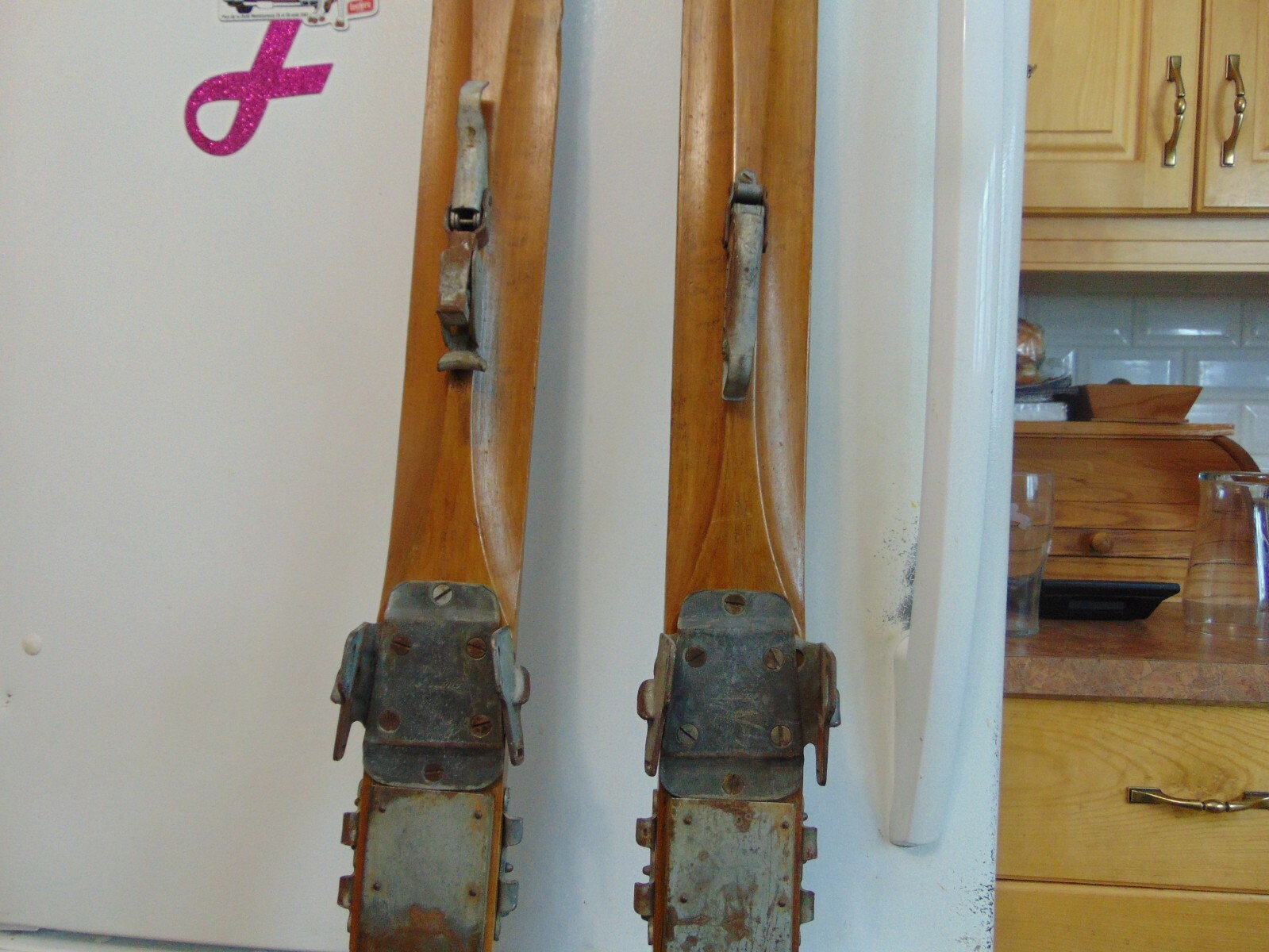 vintage/antique wooden skis   77  long chalet decor   nice    # 6967