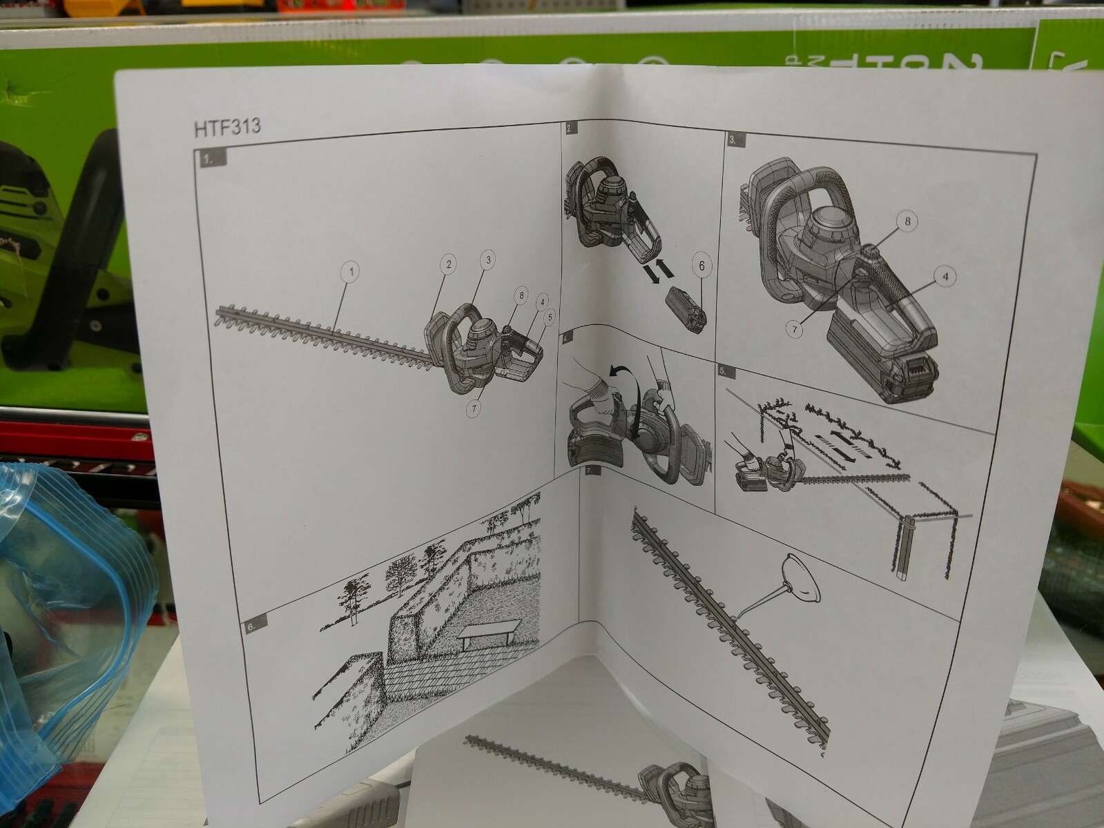 greenworks 24 inch cordless hedge trimmer model HTF313