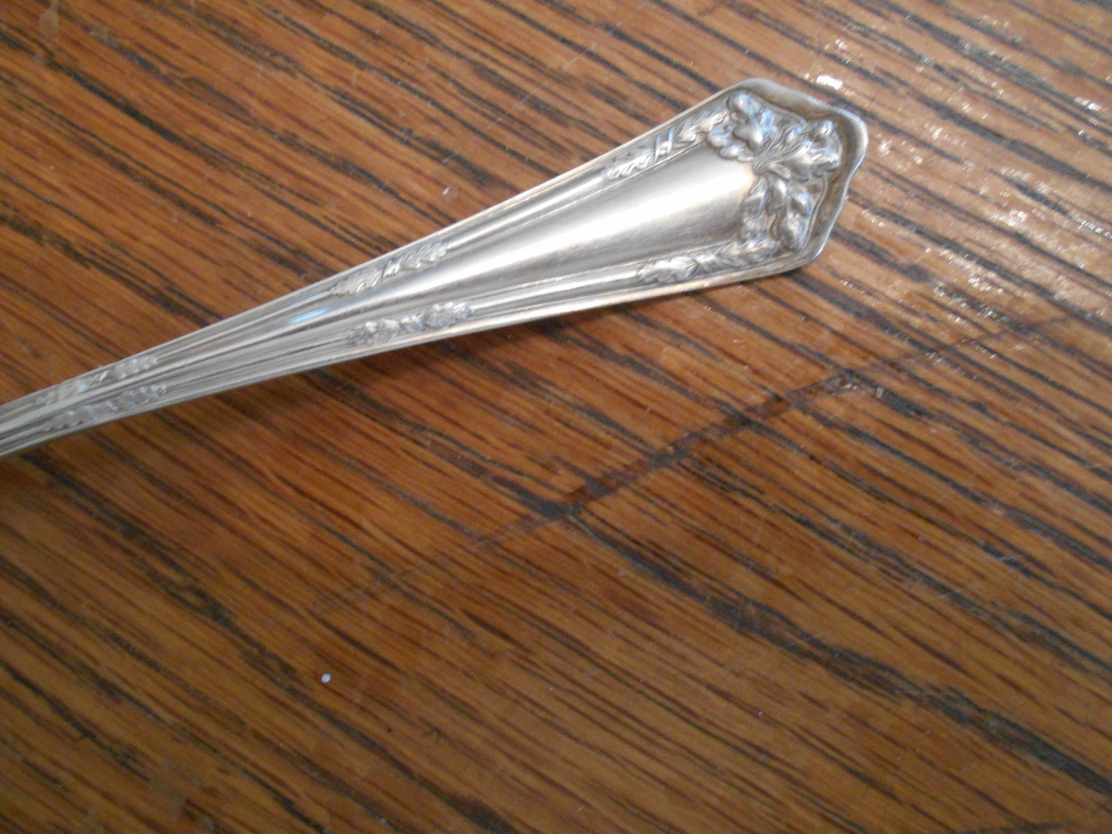 Rogers 1913 FAIR OAK or OAK Pattern Sugar Spoon Silverplate Flatware 843