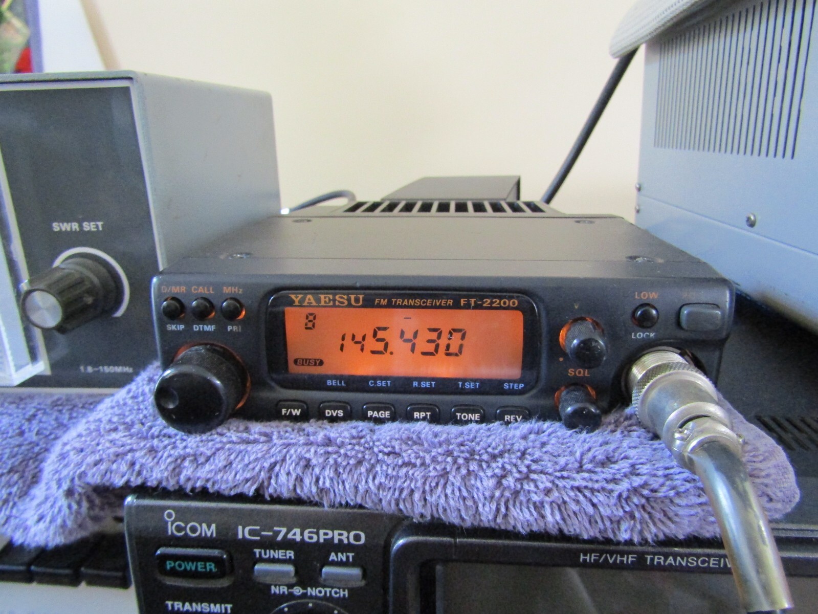YAESU 144/430MHz FM FT-90 MIC＆電源コード付き YAESU 144/430MHz FM FT-90 MIC＆電源コード付き FT-90 / 中部特
