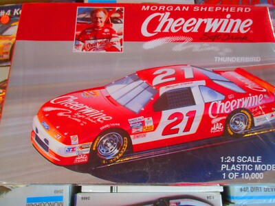 ERTL Cheerwine Thunderbird 1/18スケール