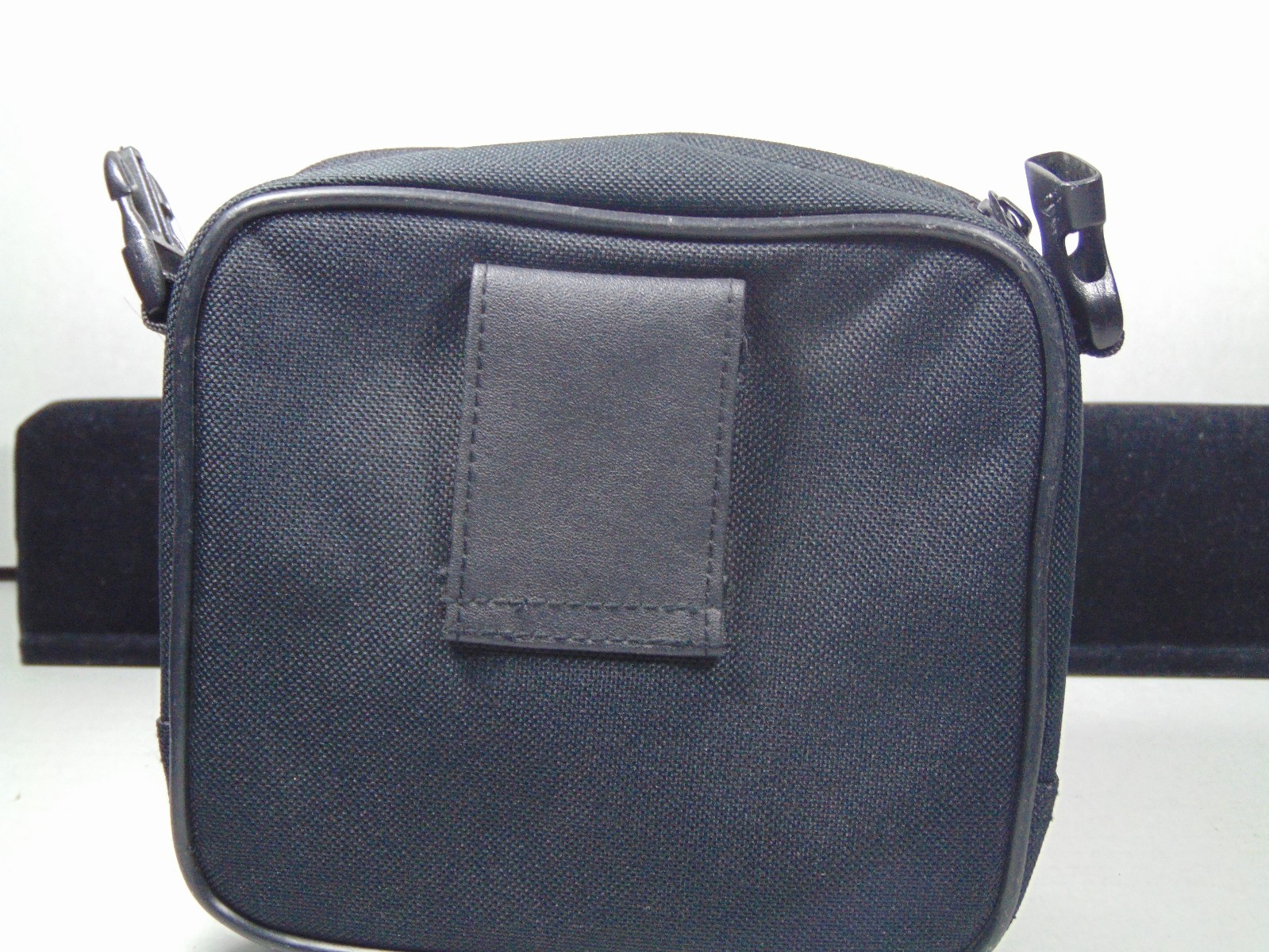 PENDLETON WOOLEN MILLS BLANKET COVER & 10 CD PLAYER CASE NEW