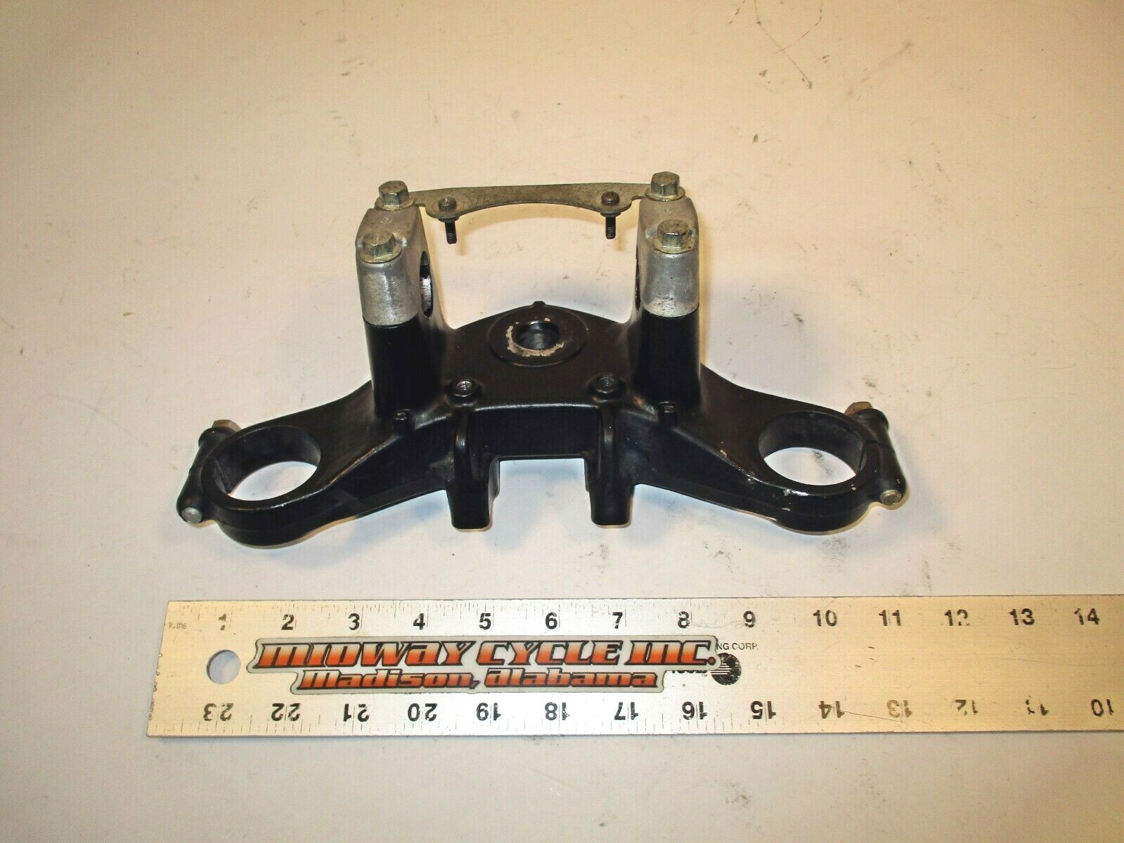 KAWASAKI ZG1200 UPPER STEERING STEM TRIPLE TREE 44039-1132
