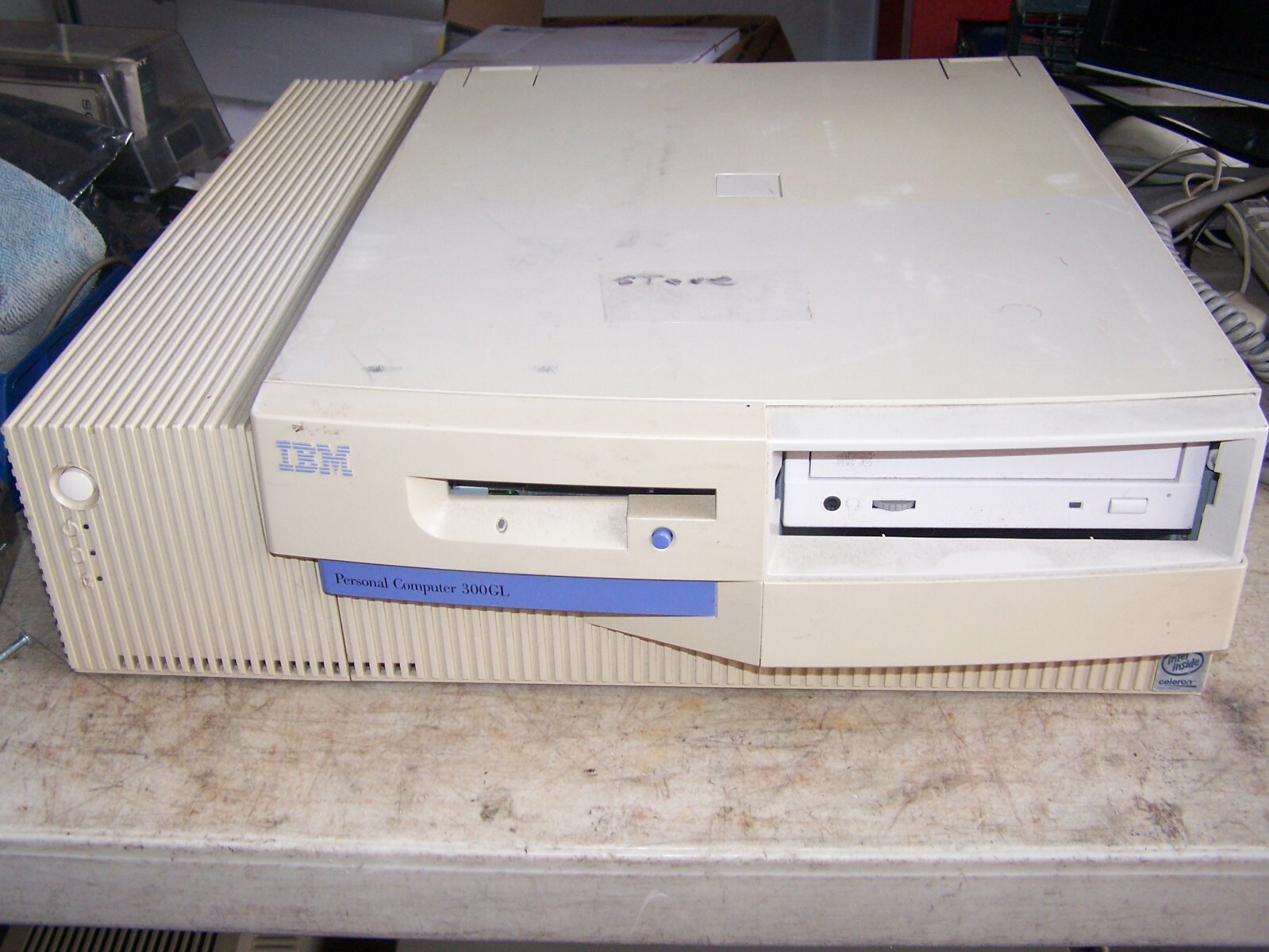 44W2238 IBM 300 GB 15K RPM SAS 6G 3.5インチホットプラグ トレイ付き。 (更新) 44W2238 IBM 300 GB 15K RPM SAS 6G 3.5インチホットプラグ