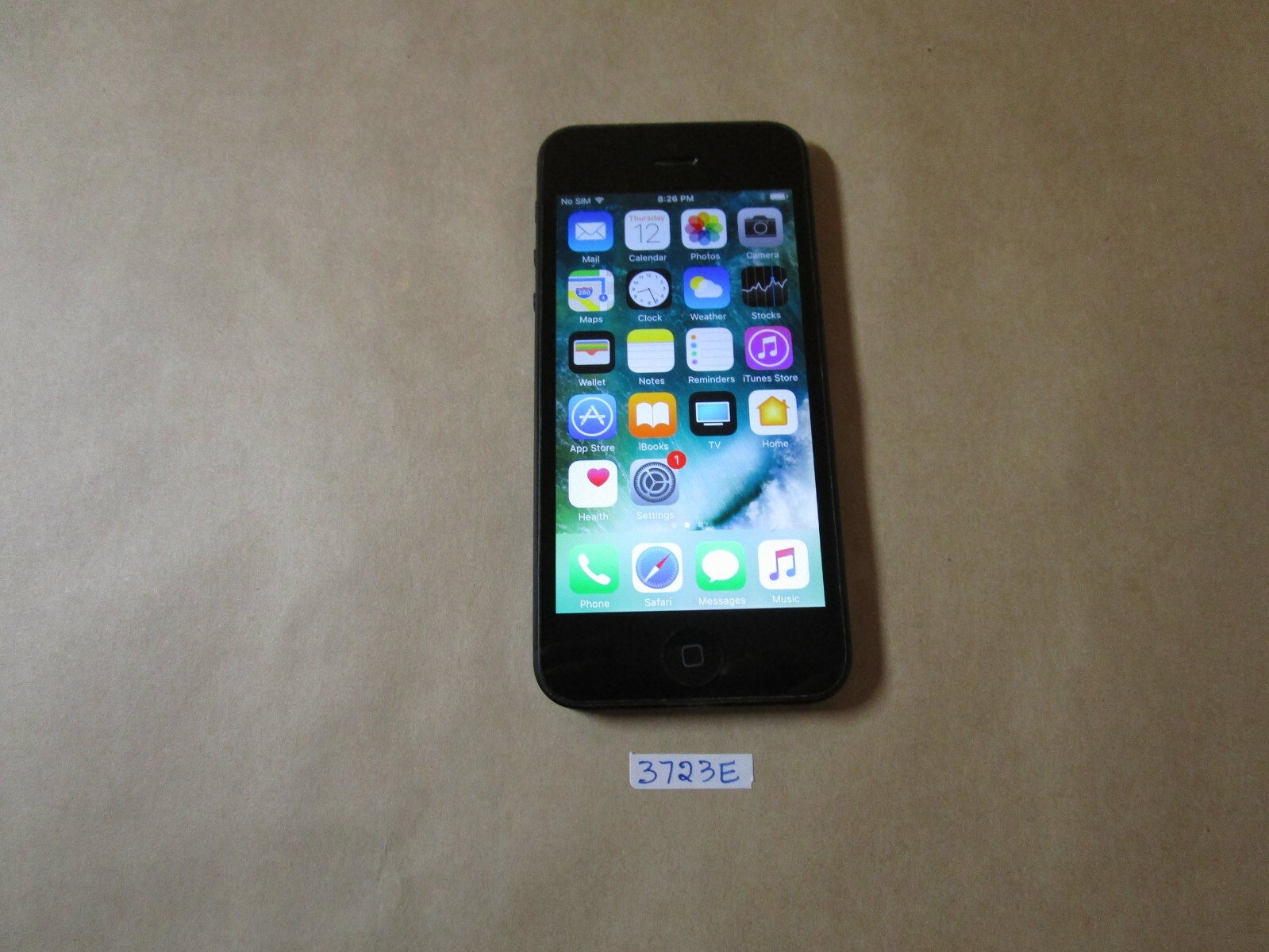 Apple iPhone 5 16GB - Space Gray. Locked to Bell. | eBay
