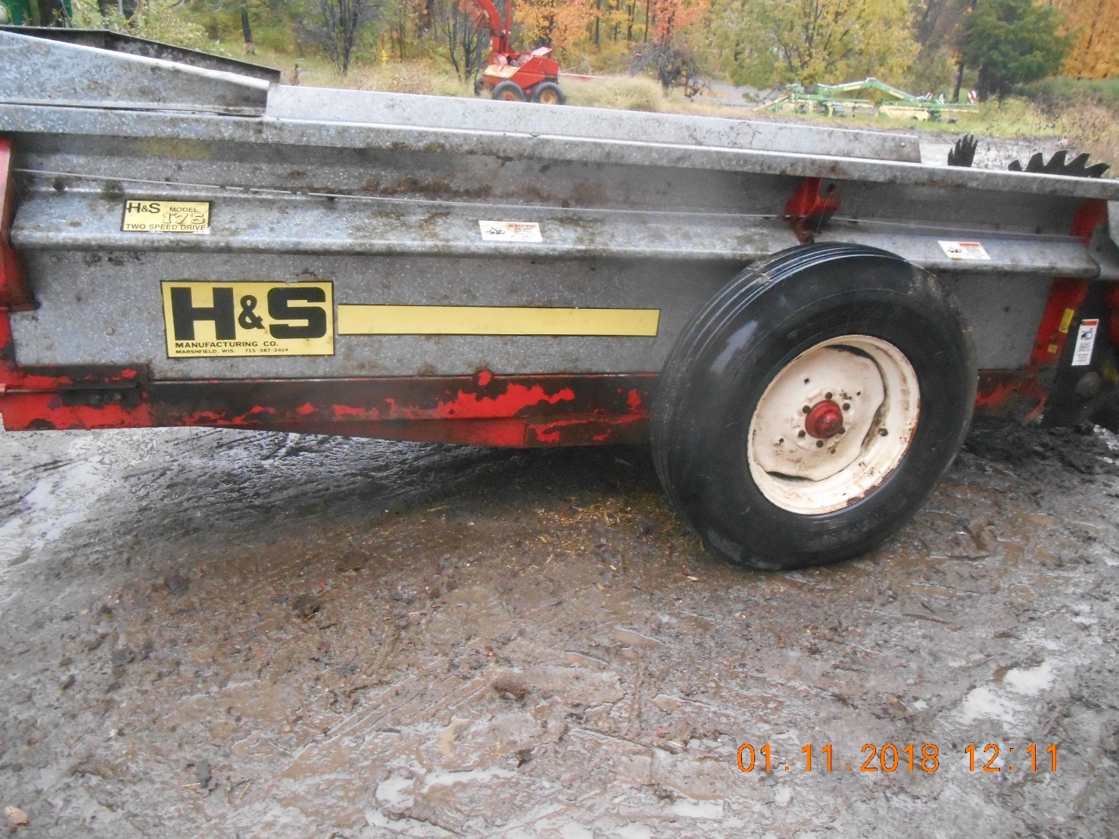 H&S 175 MANURE SPREADER! EXCELLENT CONDITION! READY TO WORK!