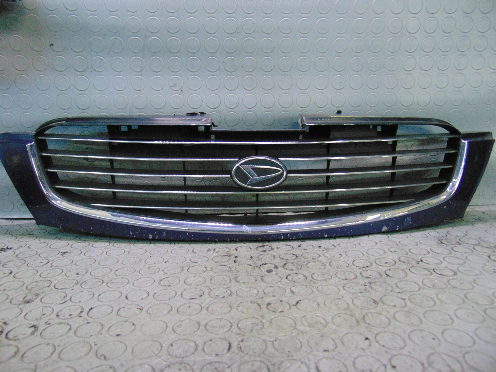 Griglia anteriore DAIHATSU TERIOS 1999