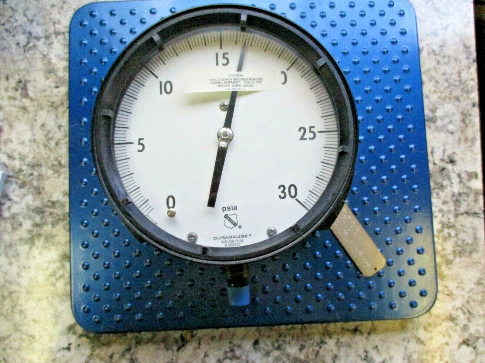 NEW ASHCROFT DURAGAUGE SOLID FRONT 1/4 NPT 0-30 PSI 60