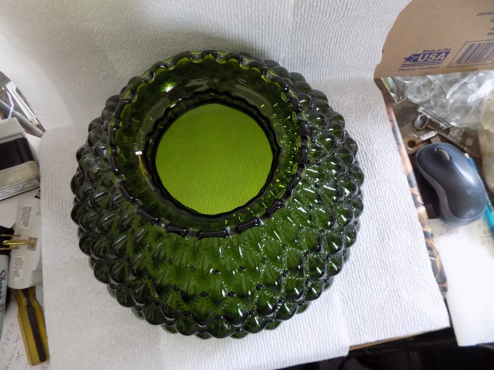 GREEN GLASS SHADE, TABLE LAMP, LIGHT  10