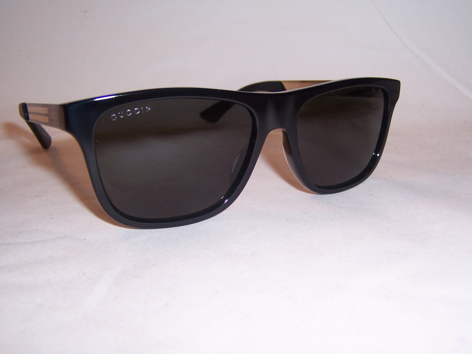 NEW GUCCI SUNGLASSES GG 0687S 002 BLACK/GREY POLARIZED