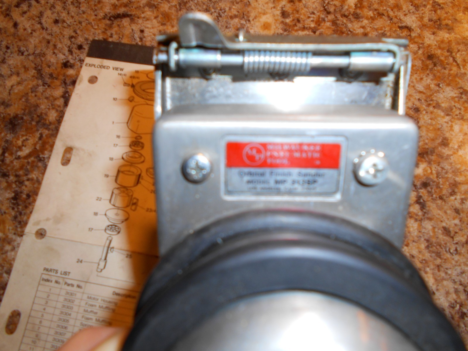 MILWAUKEE PNEUMATIC ORBITAL FINISH SANDER #MP-313 New Old Stock