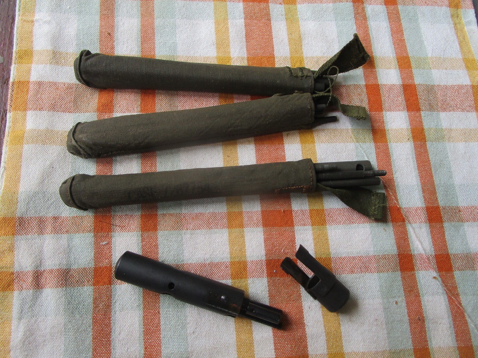 VINTAGE LOT OF 4 US MILITARY POUCH CASE 7267754 GUN CLEANING RODS KIT