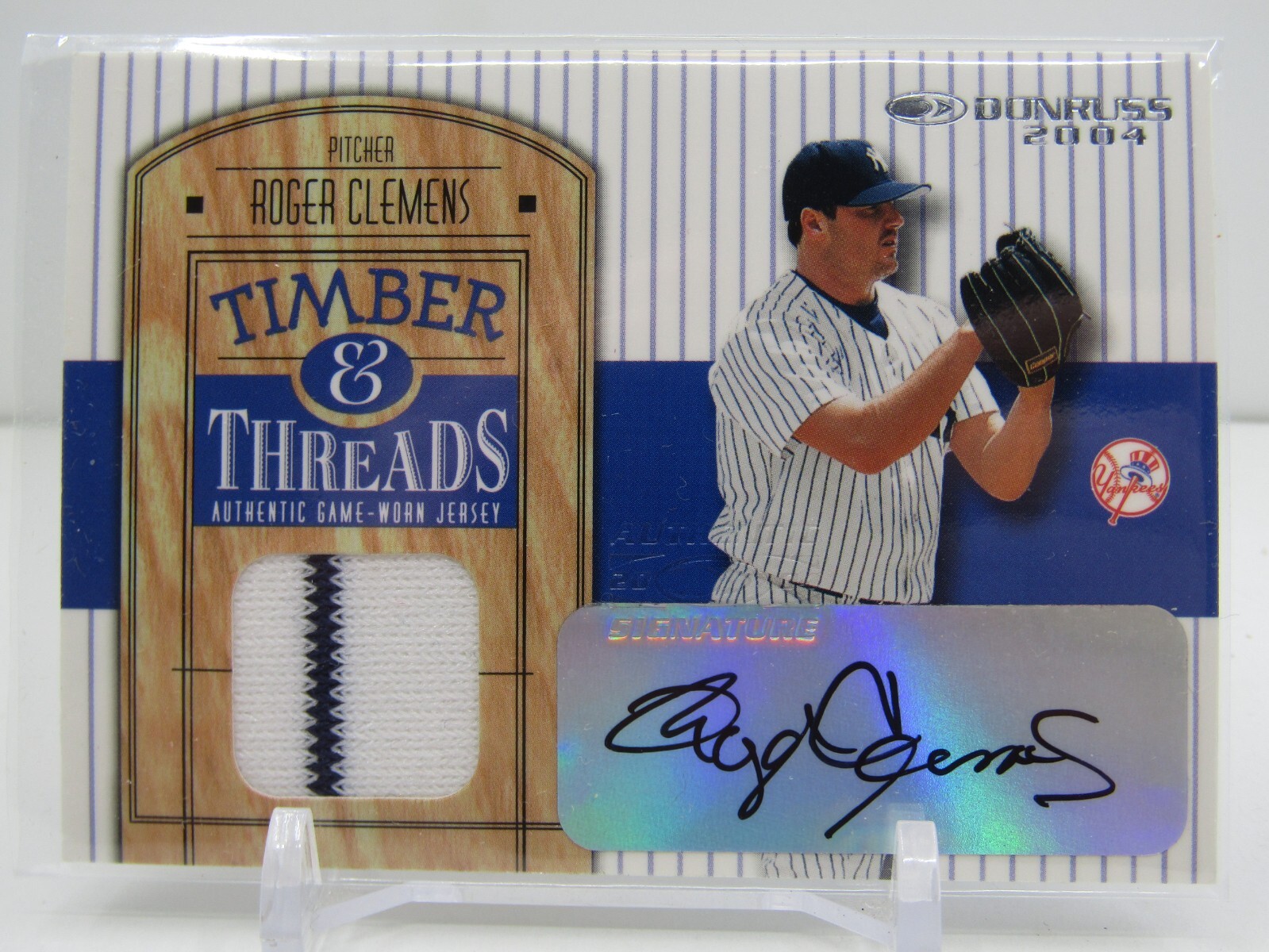 ROGER CLEMENS 2004 DONRUSS TIMBER & THREADS GAME JERSEY