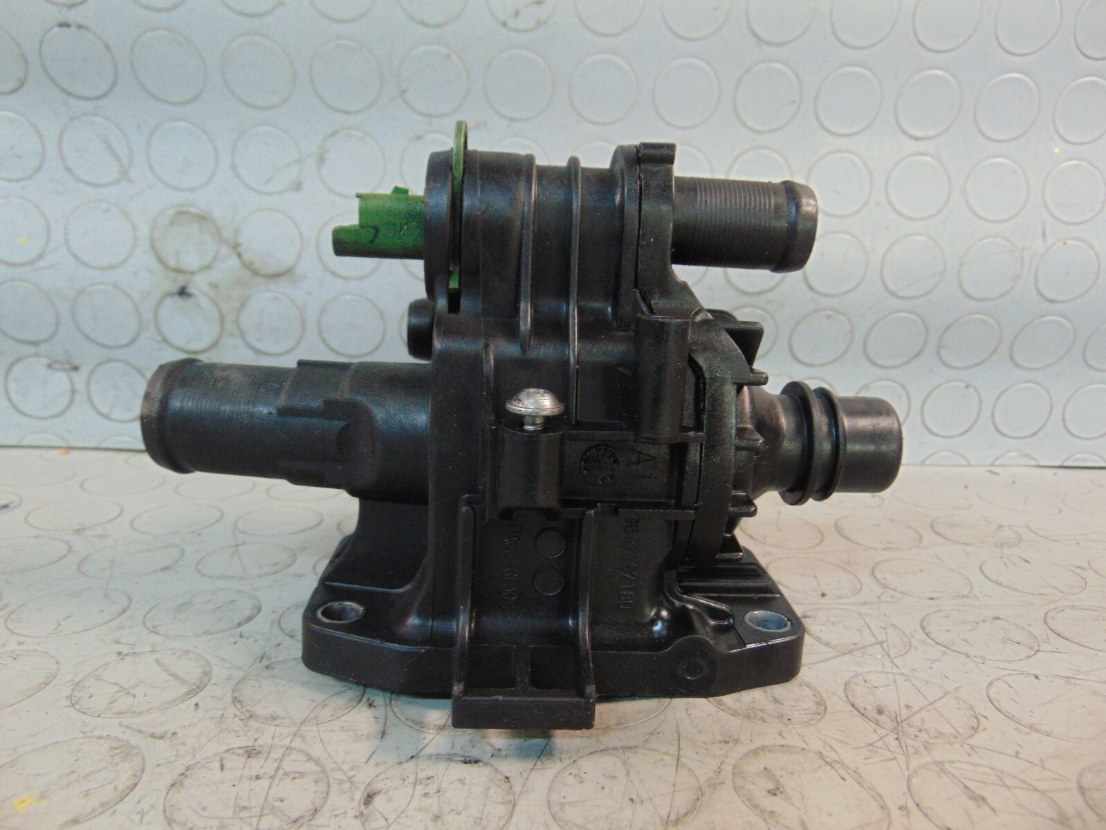 Termostato FIAT ALFA ROMEO FORD PEUGEOT 964776718