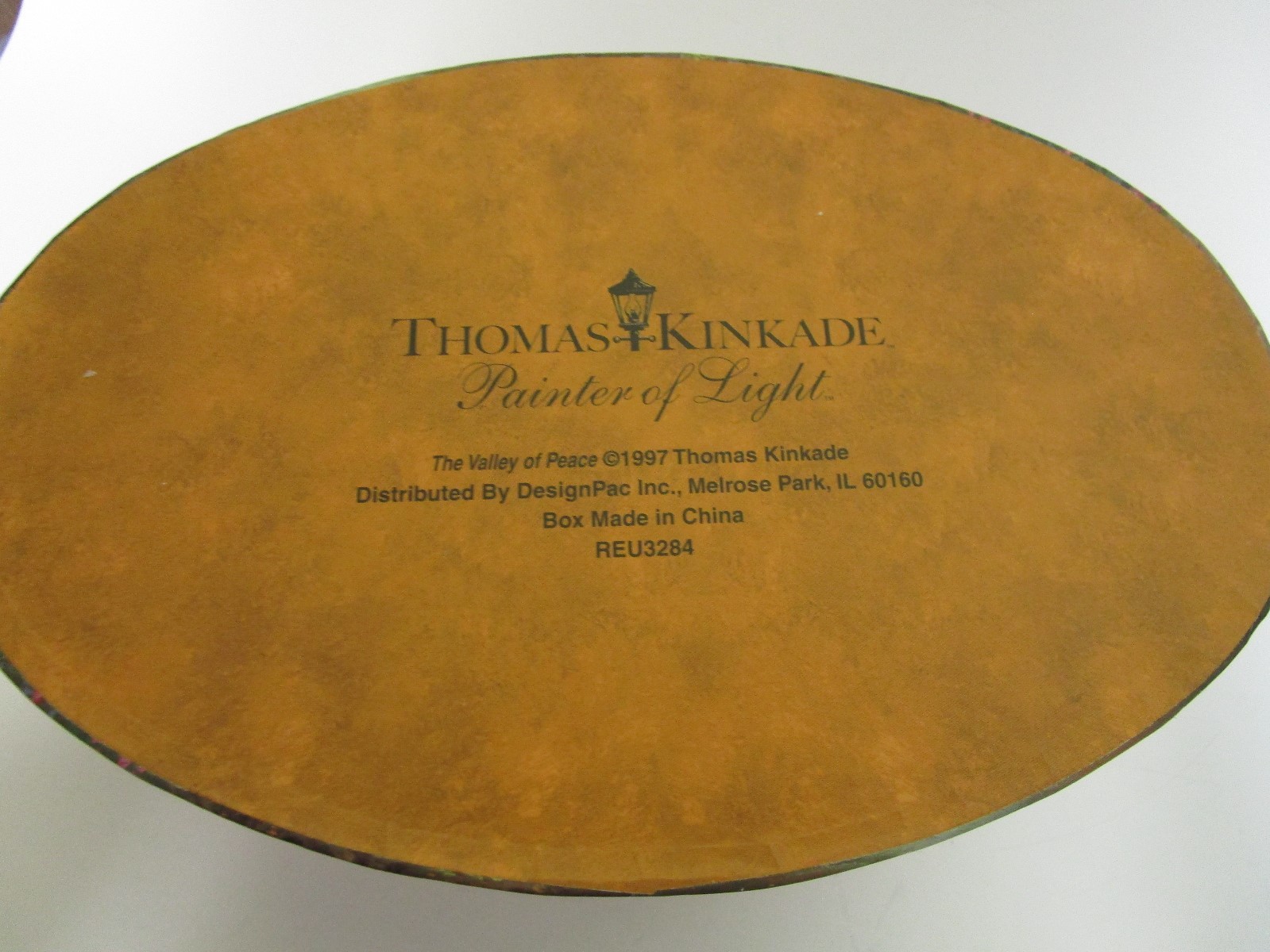 1997  THOMAS KINKADE - PAINTER OF LIGHT - Decorative Storage Container