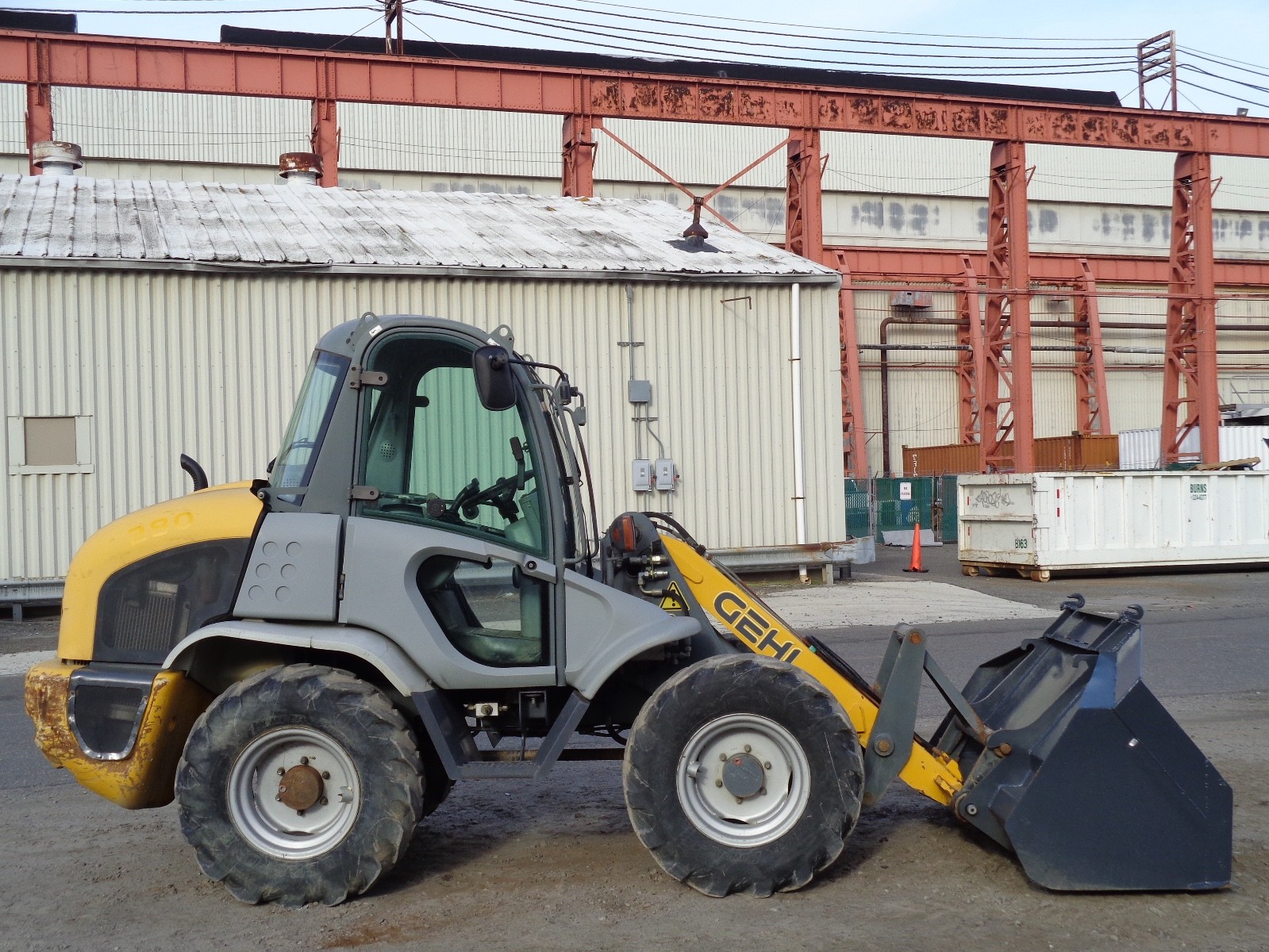 2005 Gehl 341-02  Wheel Loader Skid Steer - Diesel - Enclosed Cab
