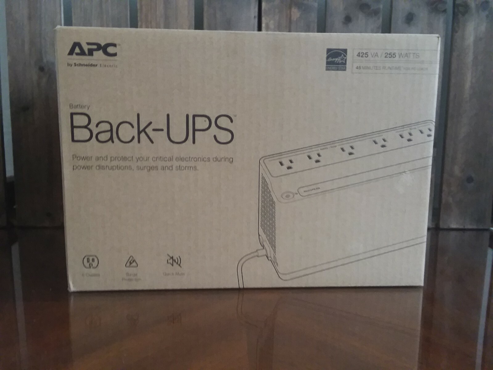 APC UPS Battery Backup & Surge Protector 425V APC Backup BE425M NEW