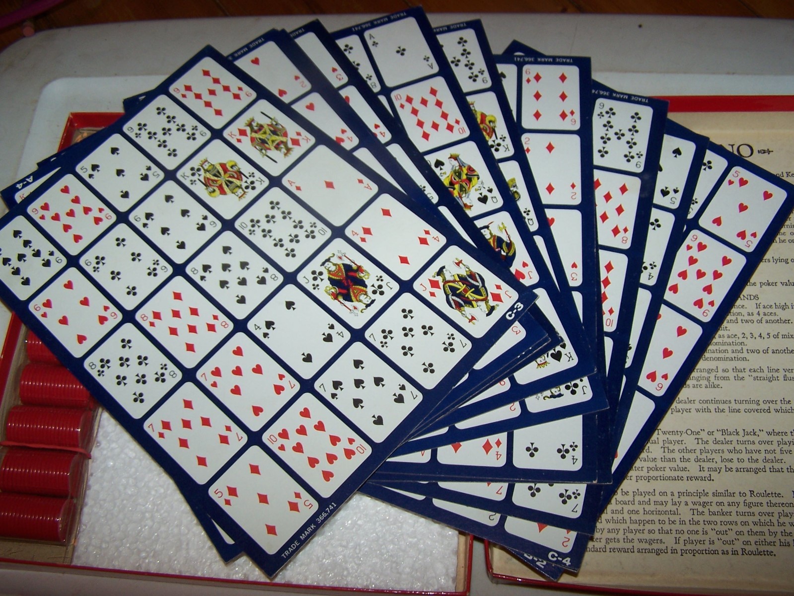 Vintage PO- KE- NO Poker Keno Board Game